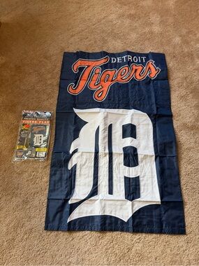 New Detroit Tigers Nylon Flag with Large Old English D